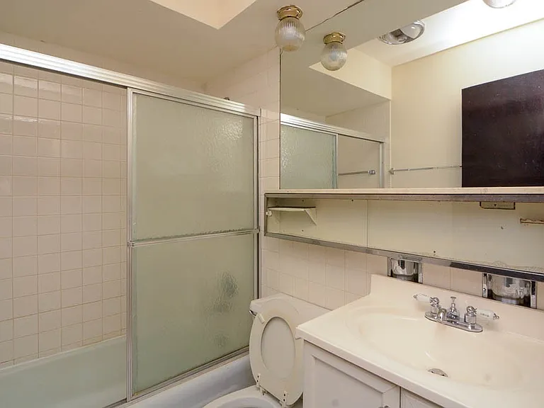 2629 N Hampden Ct #803 — Photo 15