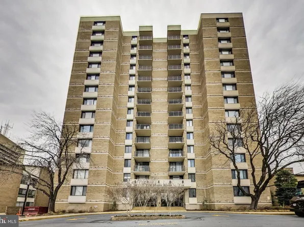 118 Monroe St APT 407, Rockville, MD 20850