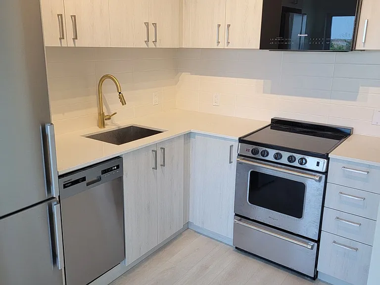 8010 Derry Rd #509 — Photo 7