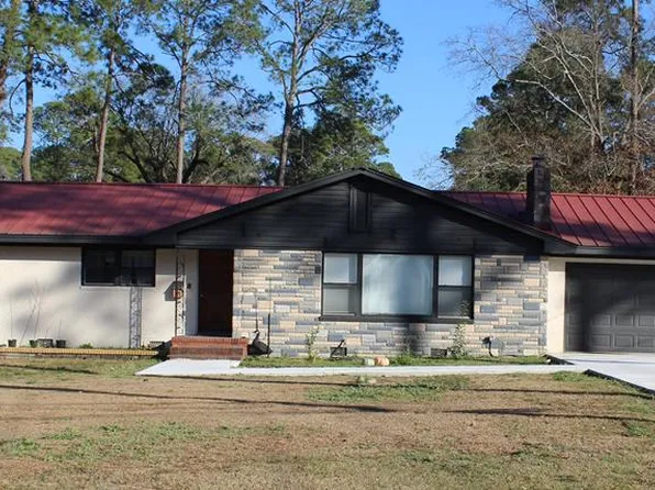1415 Hall Ave, Tifton, GA 31794