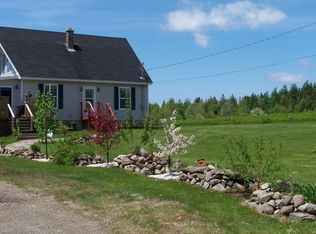 131 Cooper Rd SE, Baileyville, ME 04694