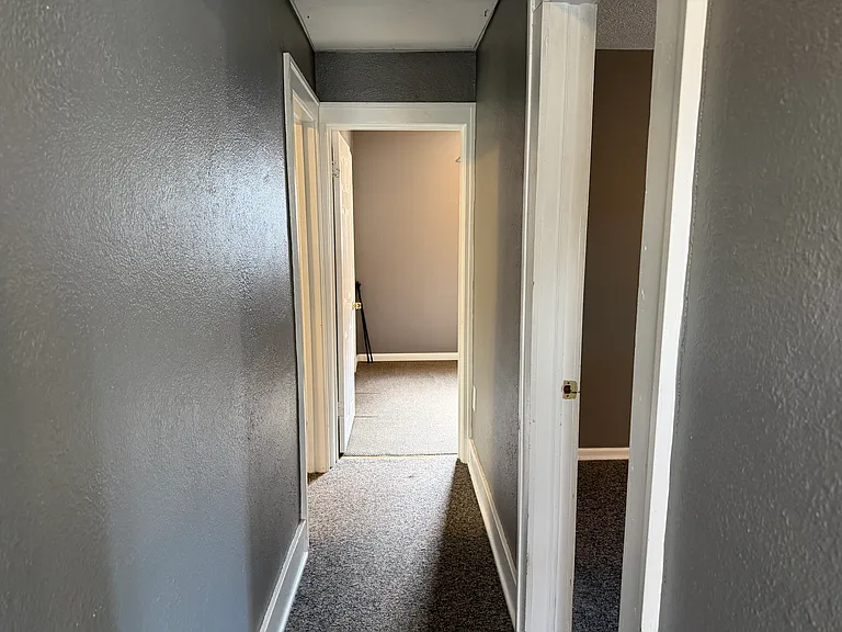 176 Ardmore Dr — Photo 15