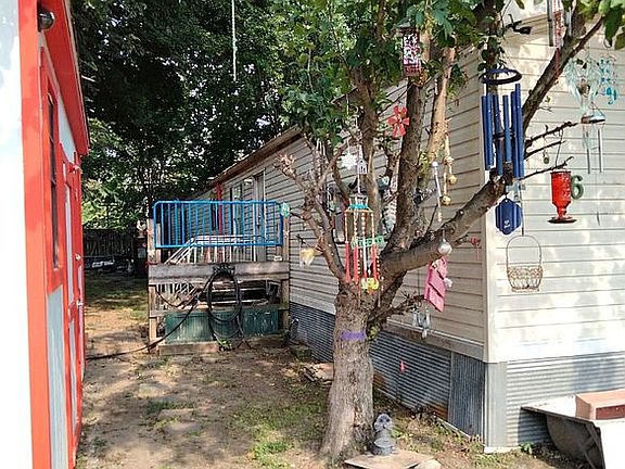 5th image of 76 Poplar Lake Dr