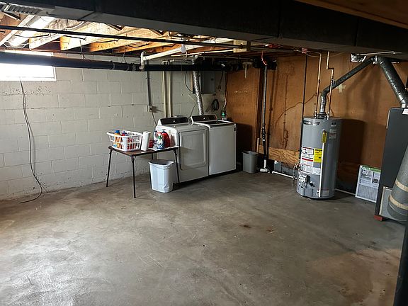 3rd image of 1702 Graylock St