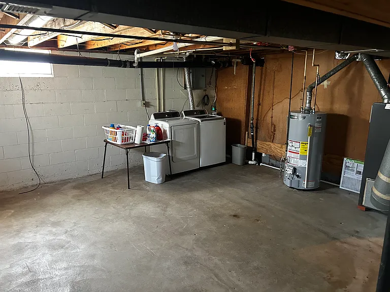1702 Graylock St — Photo 3
