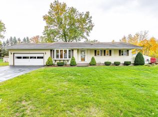 7 Brasser Dr, Rochester, NY 14624