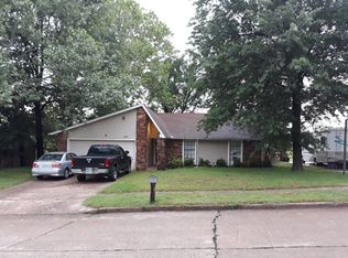 301 E 24th Ct, Owasso, OK 74055