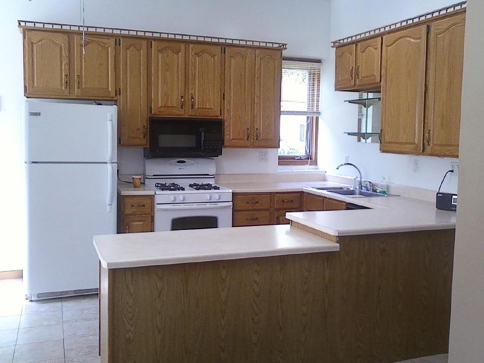 Spacious kitchen with new appliances