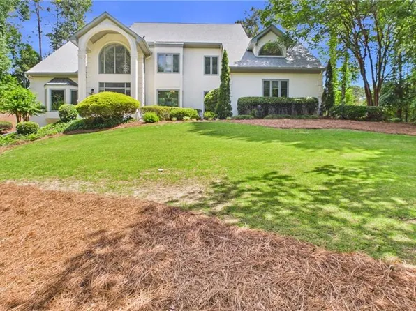 10 Quarry Lake Ct, Sandy Springs, GA 30342