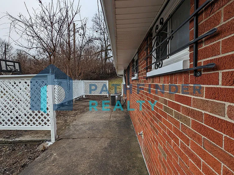 5350 Hoover Ave — Photo 3