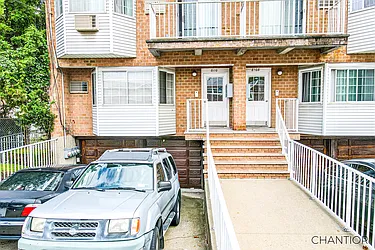 Sold by Chantior Real Estate LLC