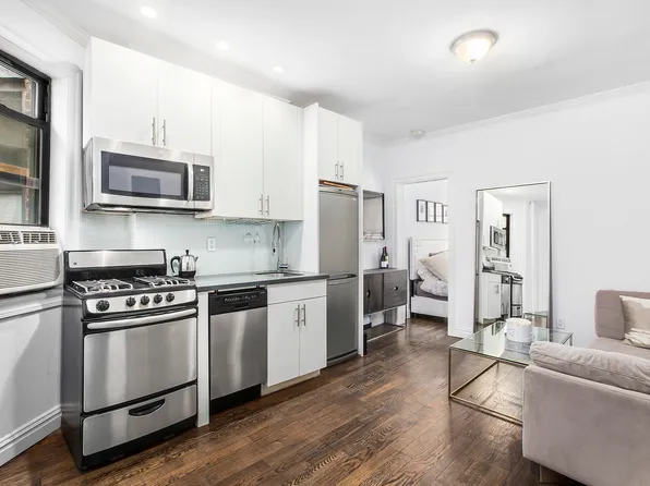 256 W 15th St APT 4RE, New York, NY 10011