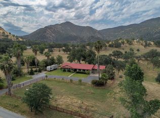 40718 Old Three Rivers Rd, Three Rivers, CA 93271