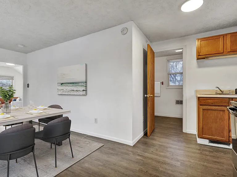 1039 S Pennsylvania Ave #2 — Photo 5