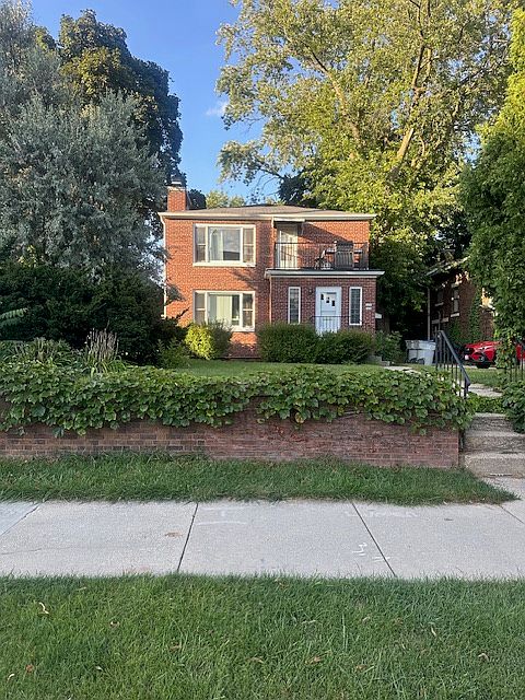 1st image of 2600 E Bradford Ave #A