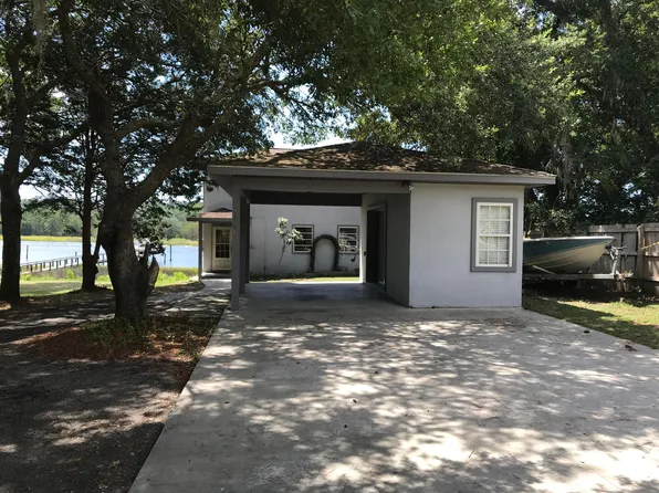 1648 Riverview Dr, Little River, SC 29566