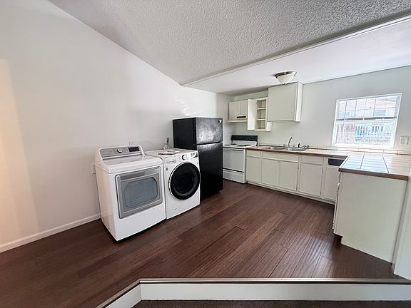 4th image of 8727 Hurst Ave #C