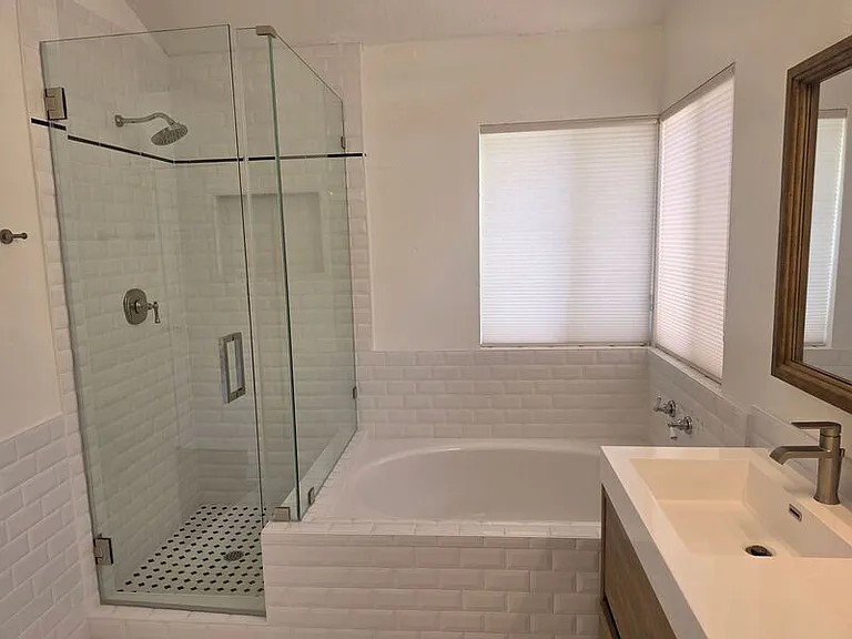 398 N Brook Glen Ln — Photo 32