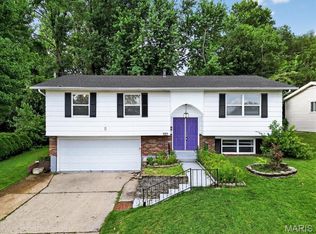 5 Gray Brooke Ln, Florissant, MO