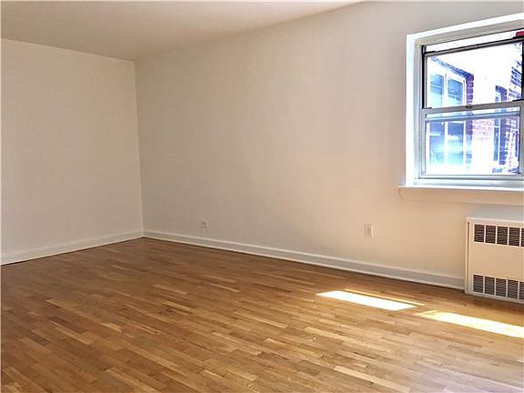3rd image of 8241 135th St APT 5B