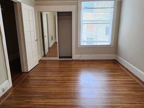 5th image of 935 Pine St APT 9