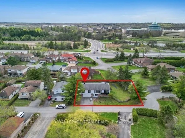 136 James Cummings Ave, Ottawa, ON K2H 8E1