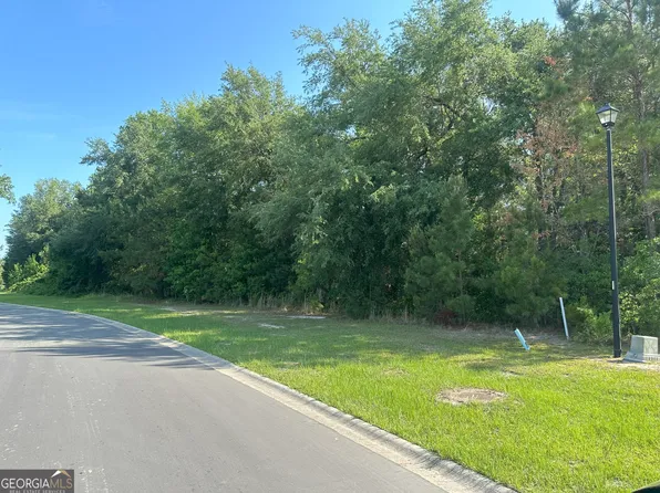 510 Northshore Dr, Kingsland, GA 31548