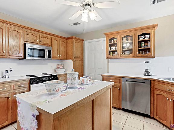 5th image of 5922 Woodlawn Park Ct