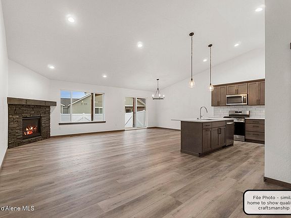 7th image of this home