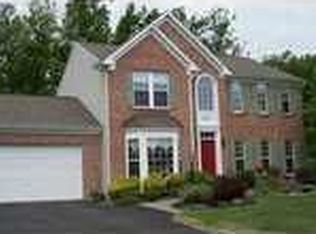 5902 Paddock Ct, Canandaigua, NY 14424