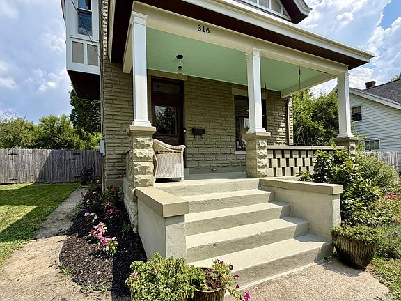 5th image of 316 Pendery Ave