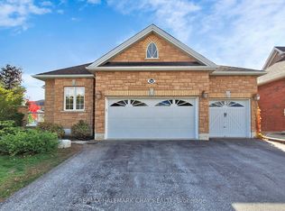 1069 Booth Ave, Innisfil, ON L9S 4X2