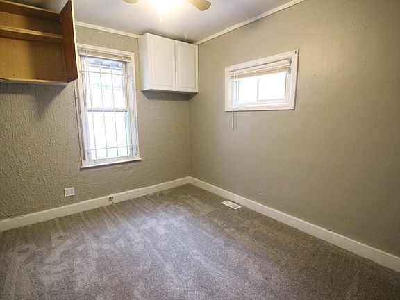 5th image of 32 E George Ave