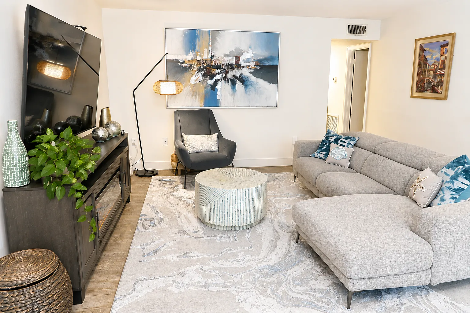 2 bed, 1150 sqft, $2,900 — Photo 3