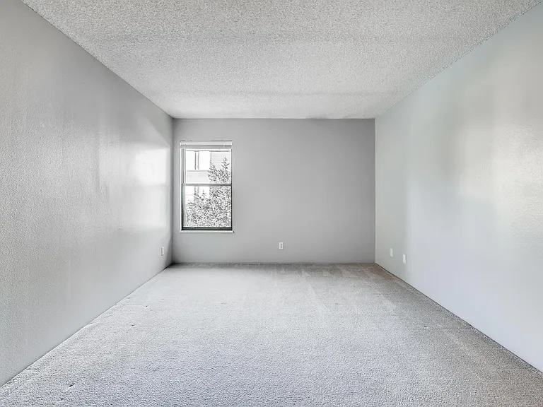 205 Wright St #301 — Photo 5