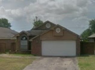 8015 Catalpa St, Texas City, TX 77591
