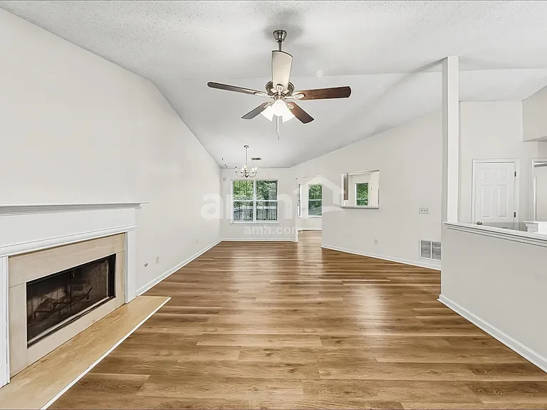 4238 Zephyrhills Dr NW — Photo 5