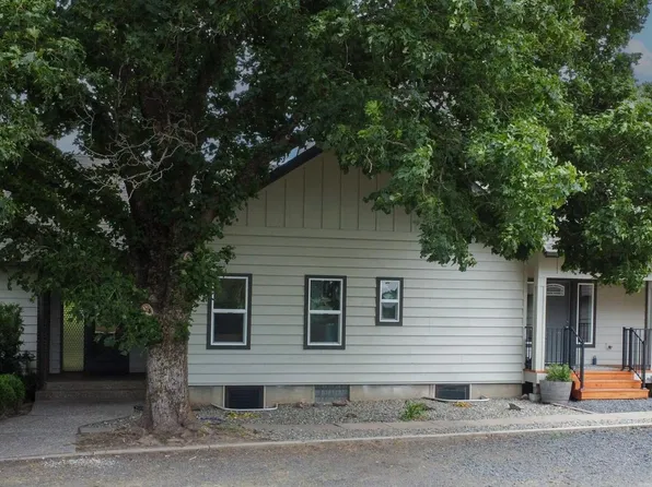 9001 State Route 272, Palouse, WA 99161