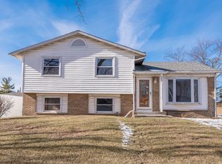 259 Waterman Dr, Bolingbrook, IL 60440