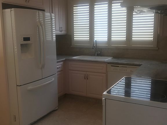 4th image of 198 Wilshire Ave