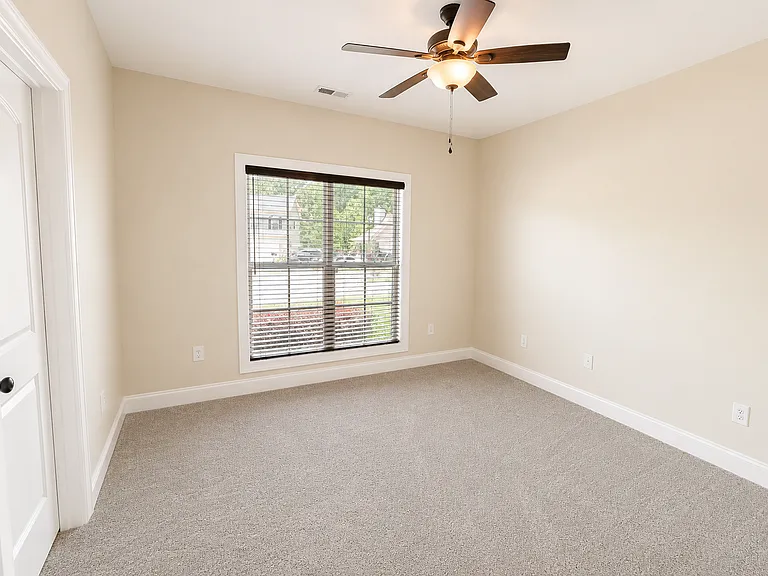 30 Cedar Brook Ct — Photo 4