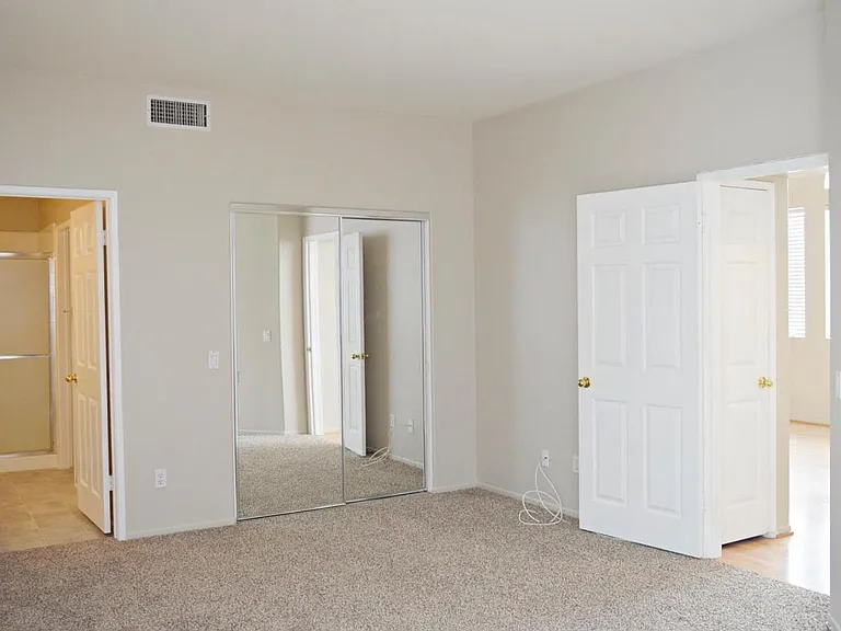 2413 N Summit Circle Gln — Photo 15