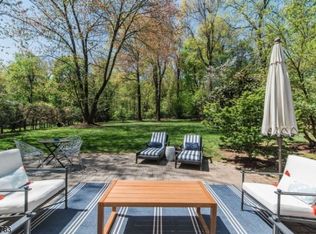 1 Woodland Rd, Chatham, NJ 07928