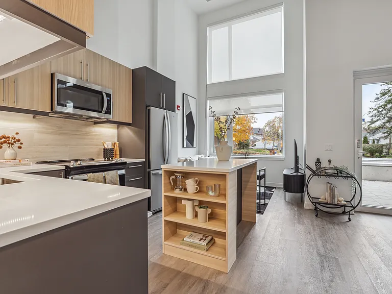 400 Kirkwood Ave — Photo 46