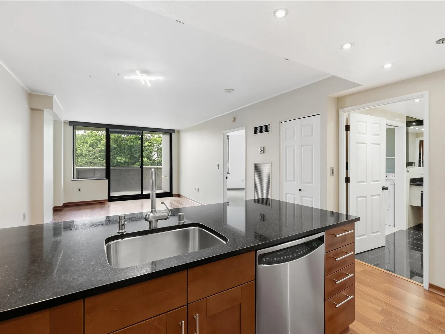 2600 2nd Avenue — Photo 3