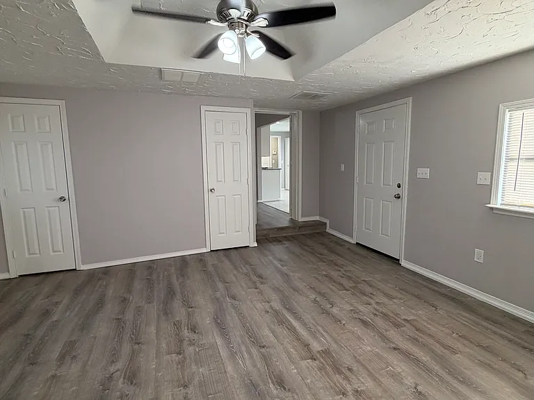 1717 SE 9th St — Photo 7