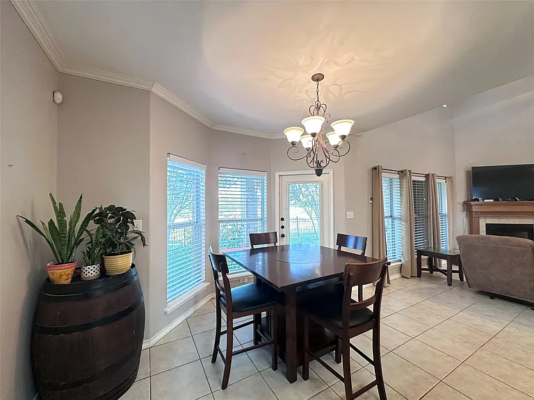 6321 Oso Pkwy — Photo 19