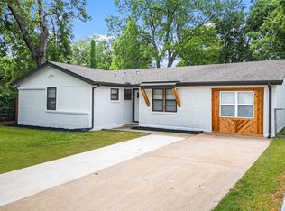 502 Town North Dr, Arlington, TX 76011