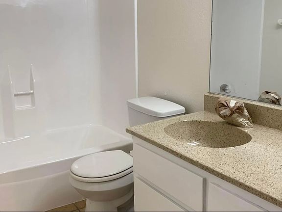 3rd image of 8798 Lomita Dr APT B