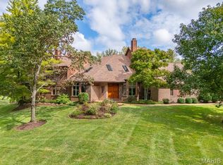 18 Overbrook Dr, Saint Louis, MO 63124